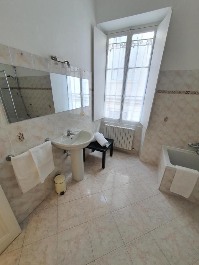 Villa Arcobaleno Rondo Garibaldi Sanremo Exterior foto